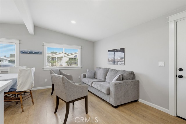 Detail Gallery Image 5 of 31 For 16222 Monterey Ln #79,  Huntington Beach,  CA 92649 - 2 Beds | 2 Baths