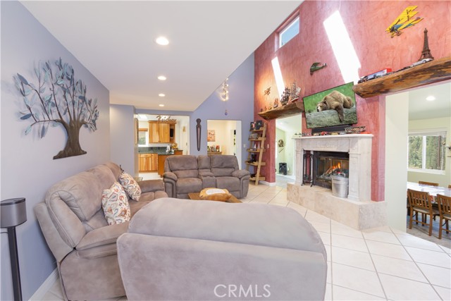 Detail Gallery Image 7 of 16 For 1903 Dusk Pl, –,  CA 93225 - 3 Beds | 4/1 Baths
