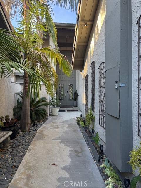 6519 E Paseo Diego, Anaheim Hills CA: https://media.crmls.org/medias/c53a13eb-2ee6-4d28-828a-c85025cc8d84.jpg
