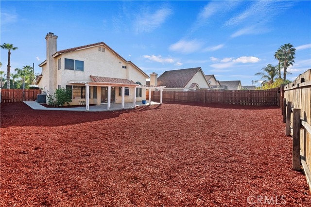 Detail Gallery Image 8 of 11 For 16039 Nippet Ln, Moreno Valley,  CA 92551 - 3 Beds | 2/1 Baths