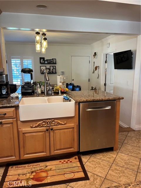 Detail Gallery Image 5 of 18 For 6051 Flambeau Rd, Rancho Palos Verdes,  CA 90275 - 4 Beds | 2 Baths