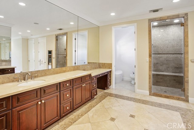 4818 Lemona Avenue, Sherman Oaks CA: https://media.crmls.org/medias/c53ab47a-e062-40a6-aa81-00809de71ba7.jpg