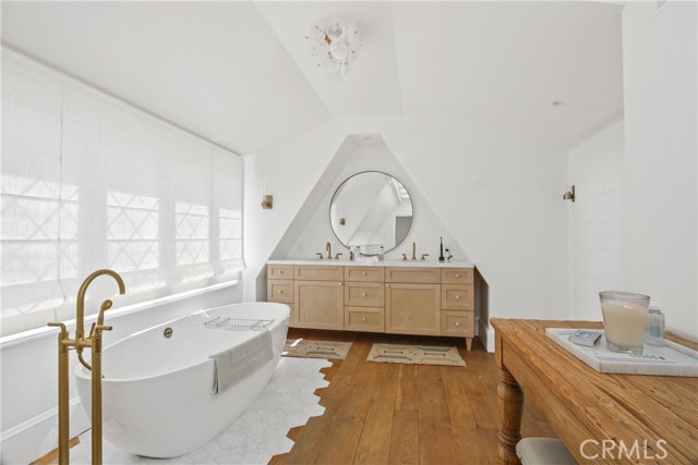 Detail Gallery Image 31 of 45 For 464 Holly, Laguna Beach,  CA 92651 - 4 Beds | 3/1 Baths