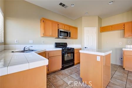 Detail Gallery Image 18 of 64 For 13691 Cobalt Rd, Victorville,  CA 92392 - 3 Beds | 2 Baths