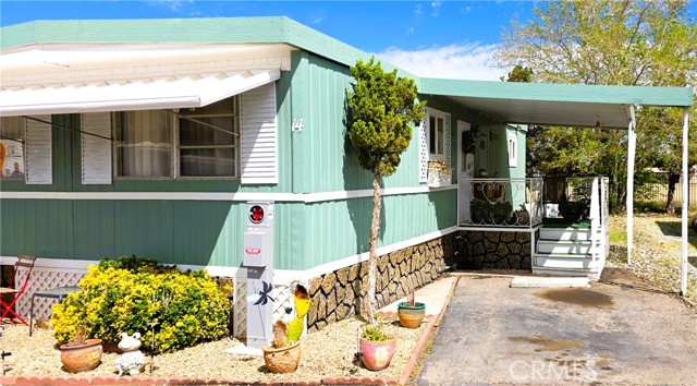 Detail Gallery Image 2 of 20 For 21922 Ottawa Rd #14,  Apple Valley,  CA 92308 - 2 Beds | 1 Baths