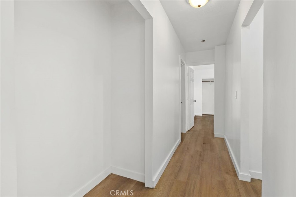 https://media.crmls.org/medias/c53ccab1-abba-48d9-8cf9-afc782100517.jpg?preset=X-Large