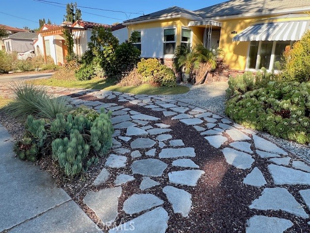Detail Gallery Image 2 of 14 For 3816 Collis Ave, Los Angeles,  CA 90032 - 2 Beds | 1 Baths