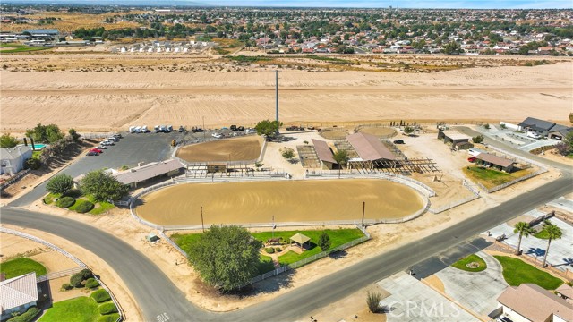12450 Indian River Drive, Apple Valley CA: https://media.crmls.org/medias/c53e4d45-bdbc-4927-a723-87a758dc724a.jpg