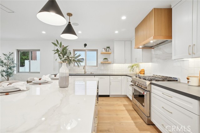 Detail Gallery Image 11 of 31 For 1147 Charleston, Costa Mesa,  CA 92626 - 4 Beds | 2 Baths