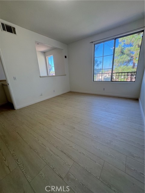 1505 elk grove, Irvine CA: https://media.crmls.org/medias/c53fdffd-1b4e-433a-9e85-34e37f3874bb.jpg