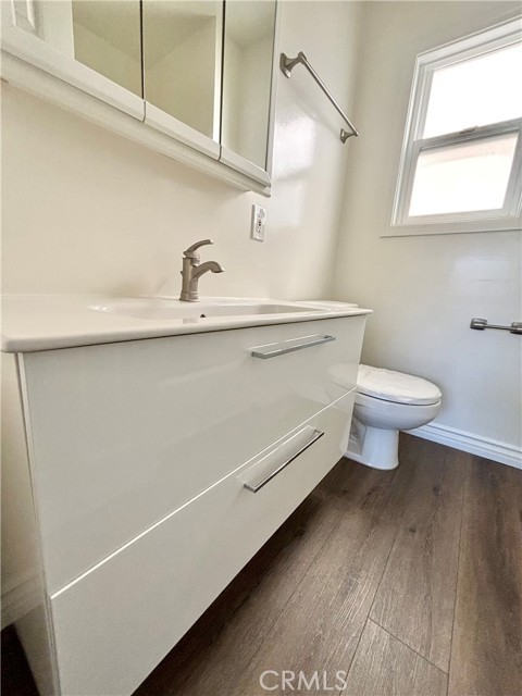 Detail Gallery Image 12 of 14 For 735 Esplanade a,  Redondo Beach,  CA 90277 - 2 Beds | 2 Baths