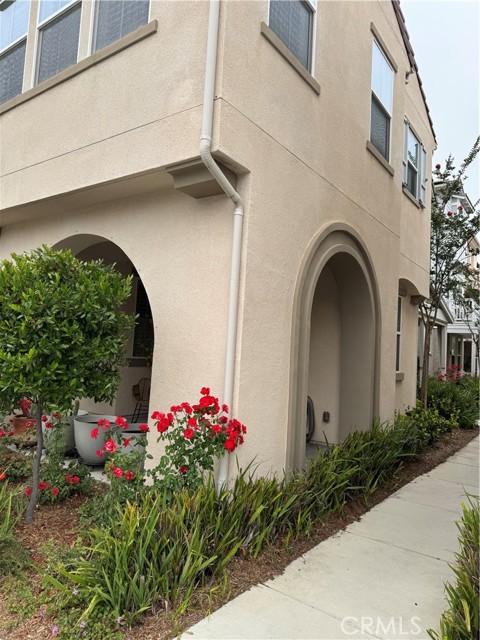 526 W Tribella Court, Santa Ana CA: https://media.crmls.org/medias/c540758b-b22b-4d5c-b724-29f9553808cc.jpg