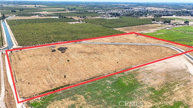 1777 Bird, Livingston CA: https://media.crmls.org/medias/c540793e-0a86-4c02-95c1-1b20cc2f3104.jpg