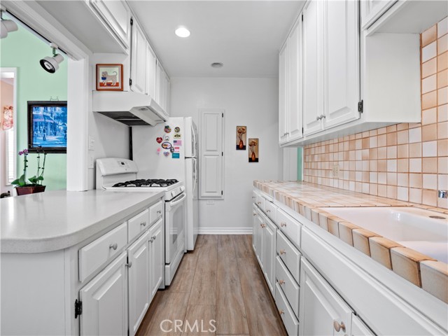 Detail Gallery Image 11 of 42 For 12025 Herbert St, Culver City,  CA 90066 - – Beds | – Baths