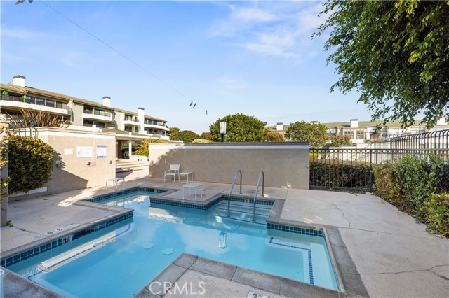 Detail Gallery Image 30 of 34 For 240 Nice Ln #208,  Newport Beach,  CA 92663 - 2 Beds | 2 Baths
