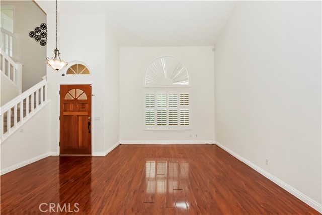 Detail Gallery Image 7 of 33 For 22509 Silver Dollar St, Corona,  CA 92883 - 3 Beds | 2/1 Baths