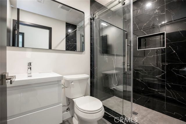 Detail Gallery Image 12 of 34 For 17440 Index St, Granada Hills,  CA 91344 - 3 Beds | 2 Baths