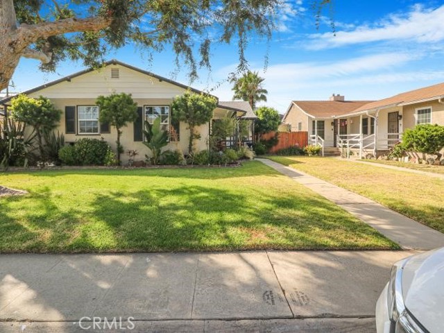 8318 Kittyhawk Avenue, Los Angeles CA: https://media.crmls.org/medias/c5432351-f20f-4f33-aa34-8f347f6348cd.jpg