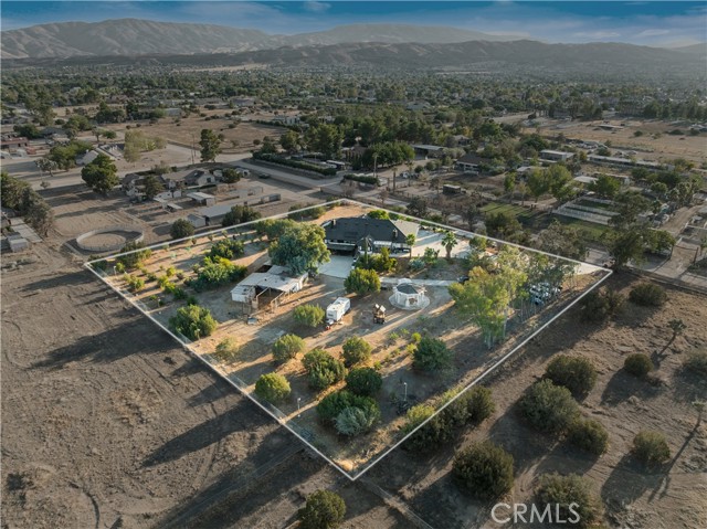 Detail Gallery Image 4 of 74 For 40646 27th St, Palmdale,  CA 93551 - 5 Beds | 4 Baths
