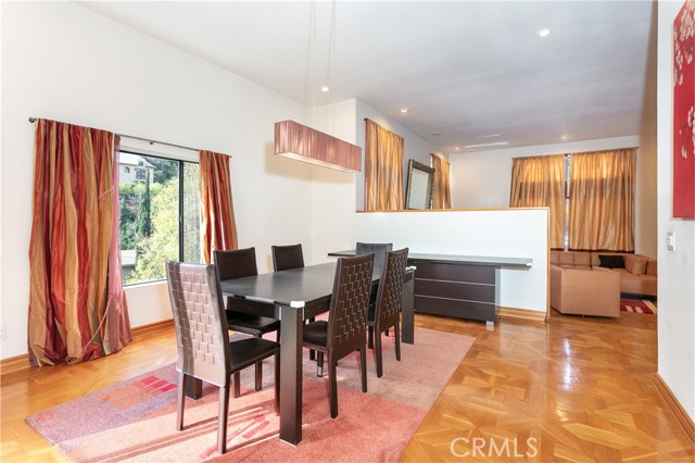 Detail Gallery Image 5 of 13 For 3965 Alta Mesa, Studio City,  CA 91604 - 4 Beds | 4/1 Baths