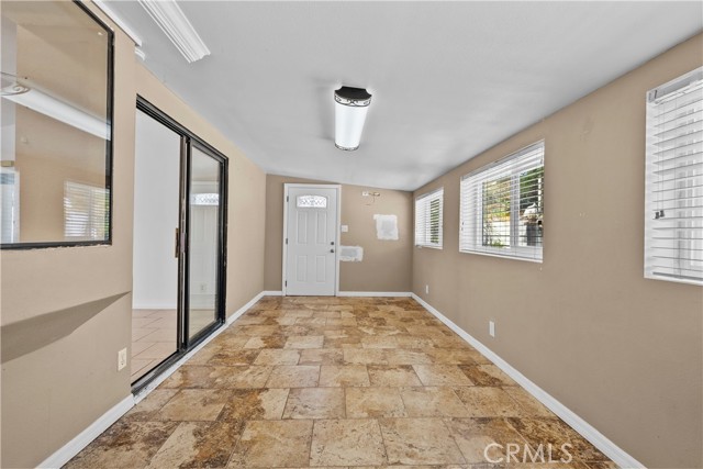 529 Hilltop, Palmdale CA: https://media.crmls.org/medias/c544aa52-4a47-4885-9711-30df5b32a998.jpg