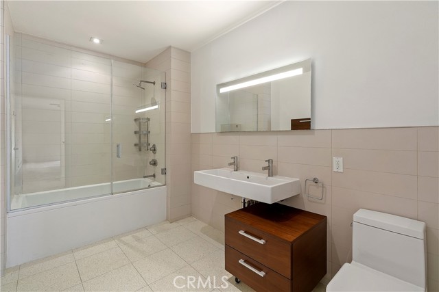 Detail Gallery Image 17 of 58 For 6735 Yucca St #307,  Los Angeles,  CA 90028 - 2 Beds | 2 Baths