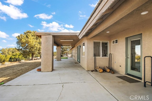 Detail Gallery Image 7 of 34 For 9050 Ponderosa Rd, Pinon Hills,  CA 92372 - 4 Beds | 2 Baths