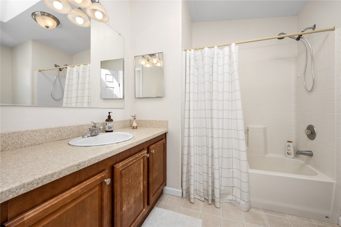 Detail Gallery Image 38 of 65 For 19127 Pioneer Bld #53,  Artesia,  CA 90701 - 3 Beds | 2/1 Baths