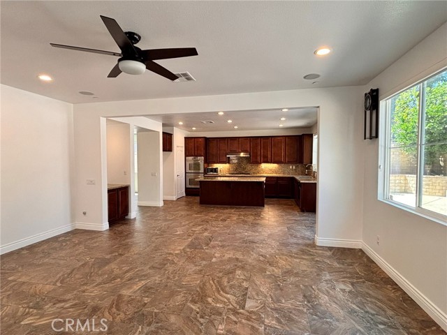 Detail Gallery Image 6 of 25 For 28577 Las Canastas Dr, Valencia,  CA 91354 - 4 Beds | 3 Baths