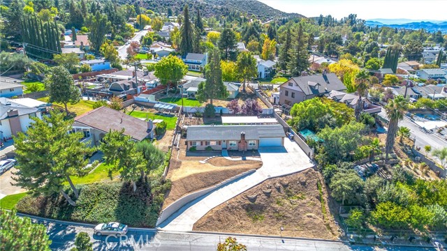 11336 Acropolis Drive, Yucaipa CA: https://media.crmls.org/medias/c5461225-f1d6-407a-8c43-ccf3e7a39de8.jpg