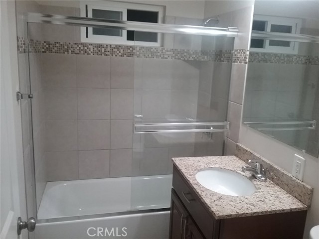 Detail Gallery Image 3 of 11 For 9833 Walnut, Bellflower,  CA 90706 - – Beds | – Baths