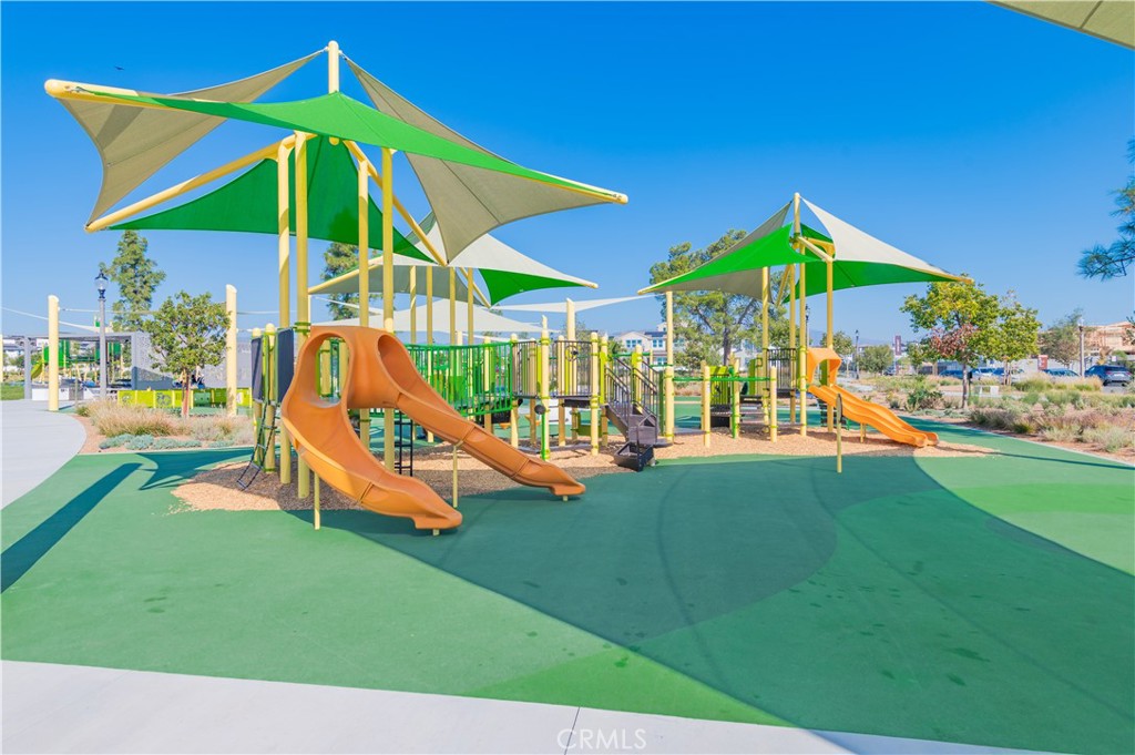 https://media.crmls.org/medias/c547856a-fb68-455a-bcf5-5105690382c2.jpg?preset=X-Large