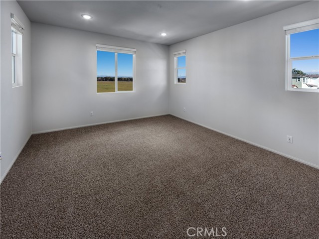 Detail Gallery Image 4 of 6 For 28280 via Garnicia, Temecula,  CA 92591 - 3 Beds | 2/1 Baths