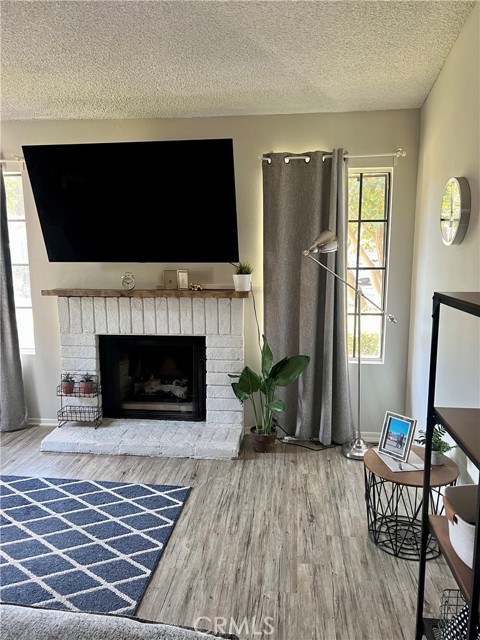 Living room/ angel 2