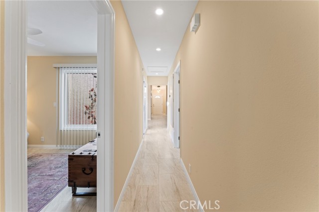 2095 Wetstone Court, Thousand Oaks CA: https://media.crmls.org/medias/c5482d63-dba8-44cb-941e-1a4f507f7f87.jpg