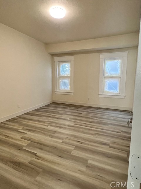 Detail Gallery Image 3 of 8 For 220 E Kingsley Ave, Pomona,  CA 91767 - 3 Beds | 1/1 Baths