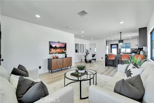 Detail Gallery Image 7 of 56 For 9123 via Amorita, Downey,  CA 90241 - 4 Beds | 2 Baths