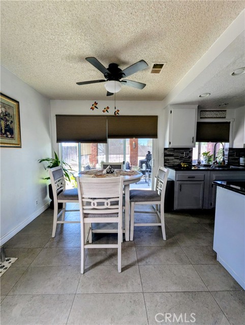 Detail Gallery Image 15 of 43 For 7852 Grace Ave, Fontana,  CA 92336 - 3 Beds | 2/1 Baths