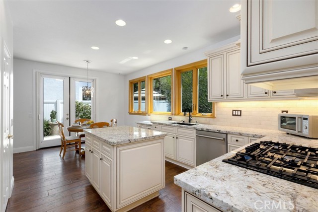 Detail Gallery Image 7 of 29 For 32 Rockrose, Aliso Viejo,  CA 92656 - 4 Beds | 2/1 Baths