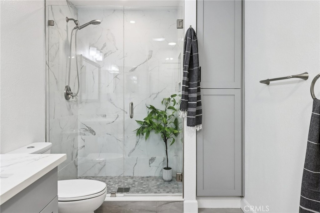 MLS #OC25192516 image #27