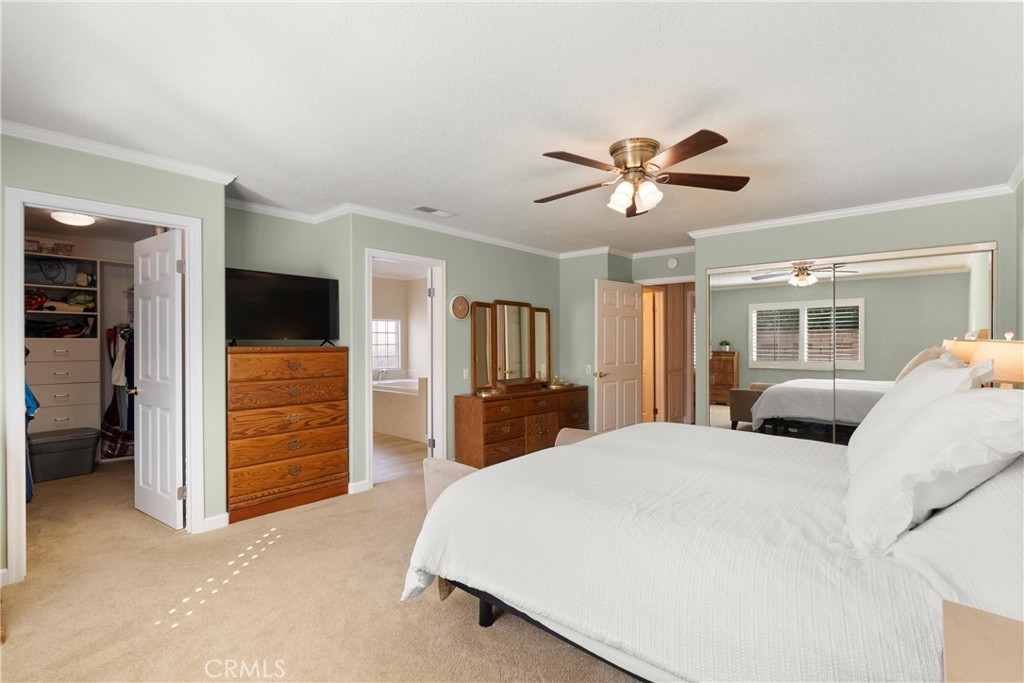 MLS #OC25233783 image #32