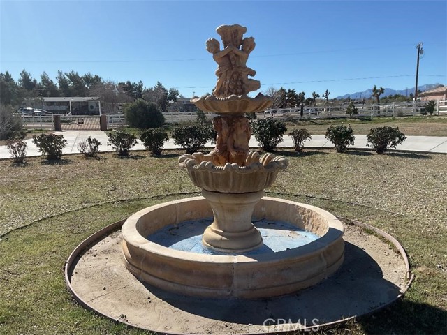 Detail Gallery Image 6 of 40 For 9628 7th, Victorville,  CA 92392 - 5 Beds | 3 Baths