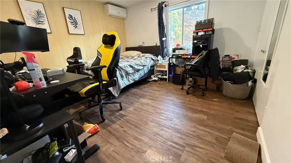 https://media.crmls.org/medias/c54afc60-c145-4863-b8db-b9477c04342d.jpg?preset=X-Large