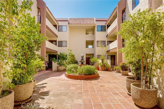 Detail Gallery Image 33 of 34 For 323 N Jackson #119,  Glendale,  CA 91206 - 2 Beds | 2/1 Baths