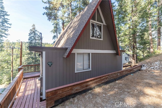 Detail Gallery Image 28 of 28 For 31661 Wagon Wheel, Running Springs,  CA 92382 - 3 Beds | 1/1 Baths