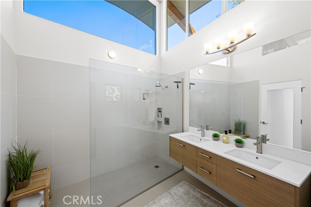 3631 Sunswept Drive, Studio City CA: https://media.crmls.org/medias/c54d401c-b02b-459f-8d89-19c0f4cce049.jpg