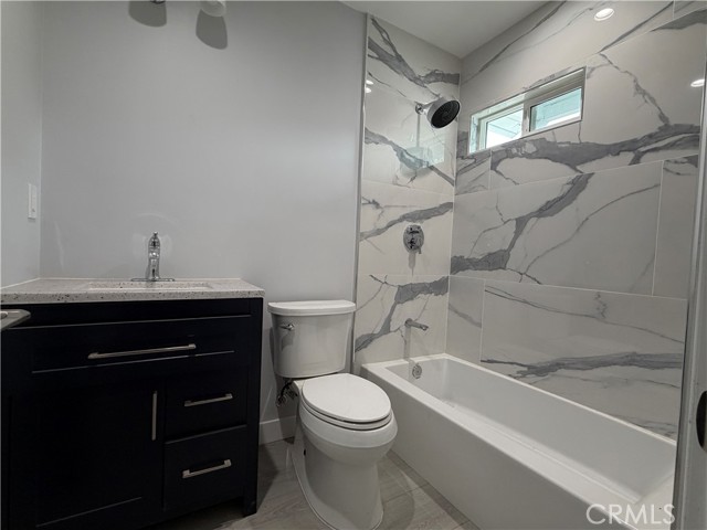 Detail Gallery Image 8 of 13 For 12419 Jersey, Norwalk,  CA 90650 - 3 Beds | 3 Baths