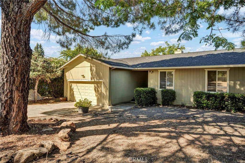 16927 Greenridge Road
