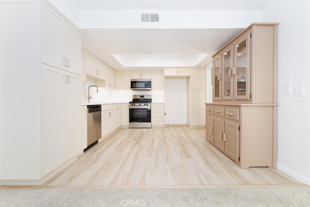 MLS #SR25263461 image #6