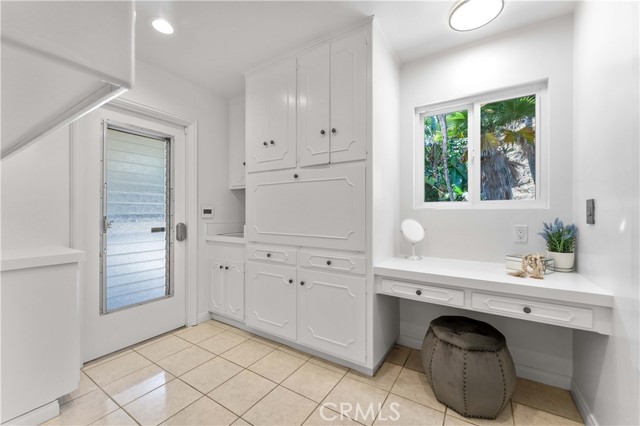 Image 39 of 67 For 950 Spring Meadow Drive